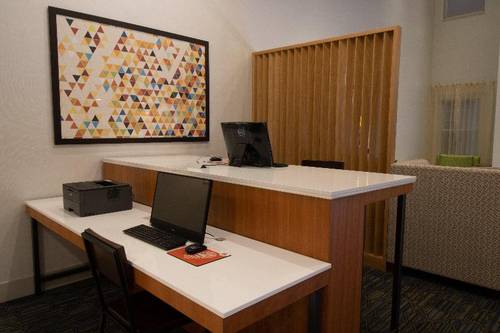 Holiday Inn Express Hotel & Suites Manassas by IHG