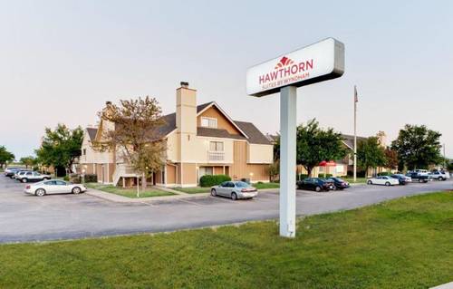 Hawthorn Suites By Wyndham Wichita East