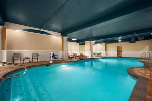 Country Inn & Suites VirginiaBeach (Oceanfront) VA
