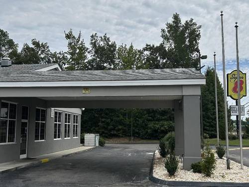 Super 8 by Wyndham Fayetteville