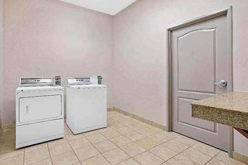 La Quinta Inn & Suites Fairfield TX