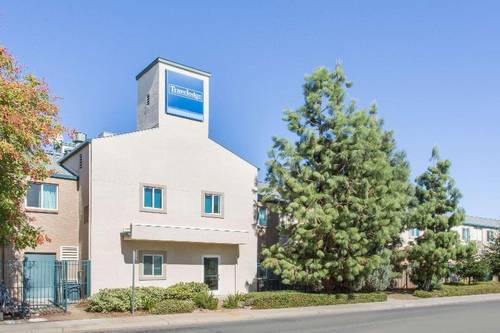 Travelodge by Wyndham Yuba City