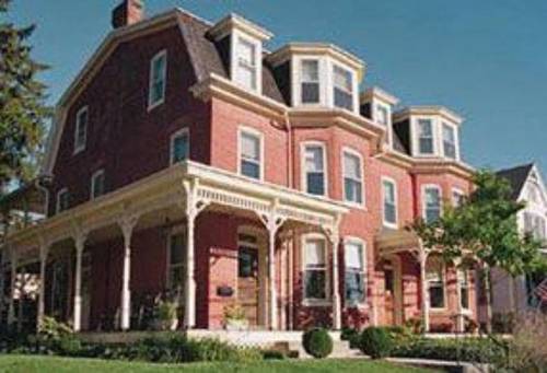 Brickhouse Inn