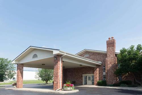 Super 8 by Wyndham Greenfield
