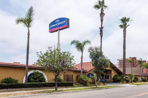 Howard Johnson by Wyndham National City/San Diego
