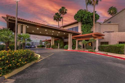 Best Western Plus Scottsdale Thunderbird Sui