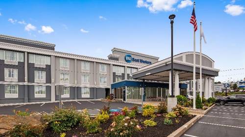 Best Western Plus Hanes Mall Hotel