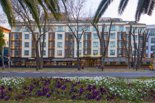 Dosso Dossi Hotels Downtown