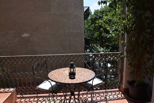 Casa Consell Gran Via, Guest House