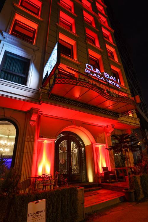 Cumbali Plaza Hotel