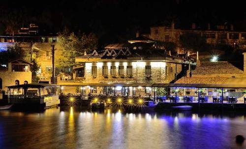 Assos Behram Hotel