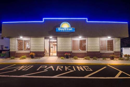 Days Inn by Wyndham Newton