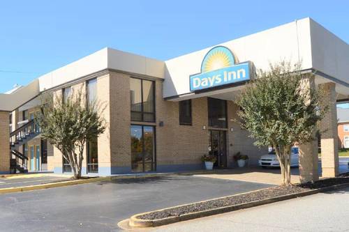 Days Inn by Wyndham Easley