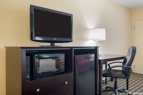 Quality Inn Calhoun North I-75