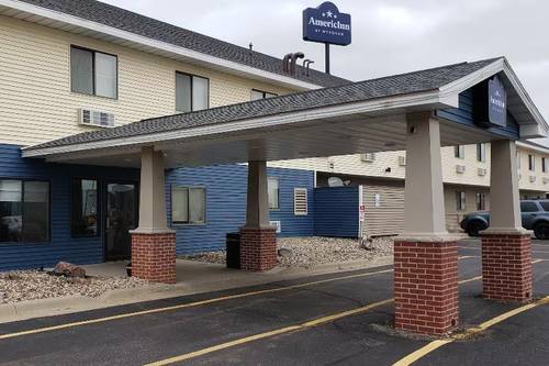 AmericInn by Wyndham Mauston