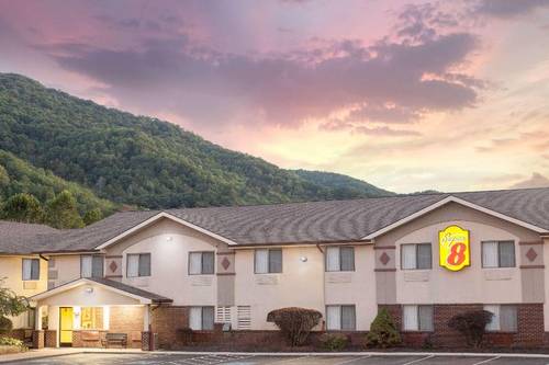 Super 8 by Wyndham Norton VA