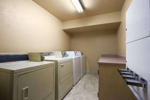 Super 8 by Wyndham Kennewick