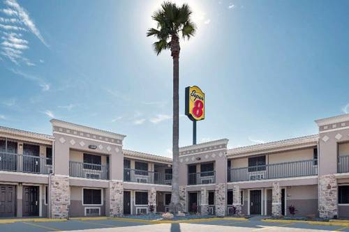 Super 8 by Wyndham McAllen/Downtown