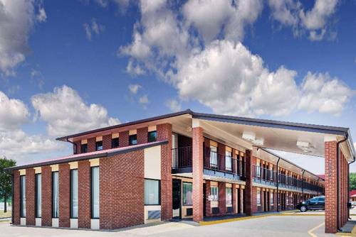 Super 8 by Wyndham Chattanooga Ooltewah