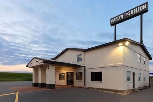 Super 8 by Wyndham Temple
