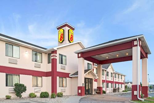 Super 8 by Wyndham Omaha Eppley Arpt/Carter Lake
