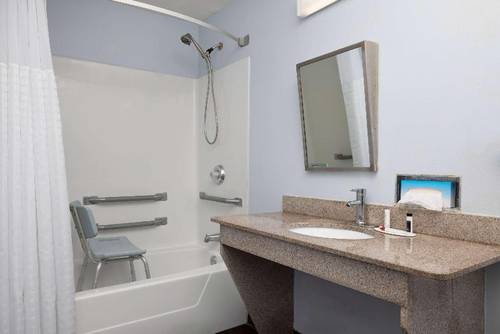 Days Inn by Wyndham Pensacola West