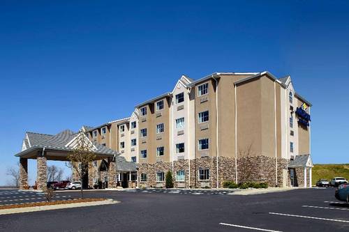 Microtel Inn & Suites By Wyndham Wheeling At High