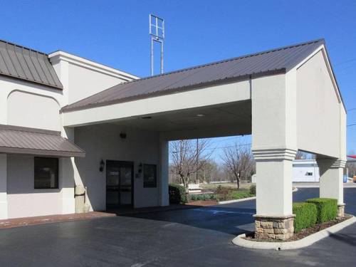 Econo Lodge Inn & Suites Brentwood