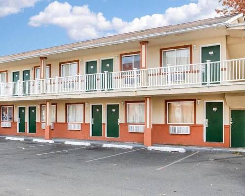 Rodeway Inn