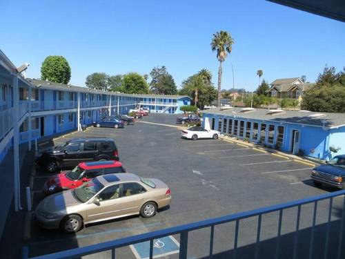 Surf City Inn & Suites