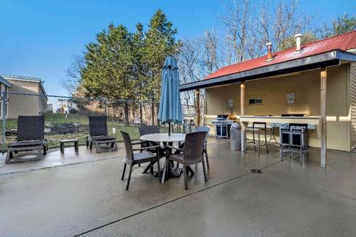 Comfort Inn & Suites Triadelphia
