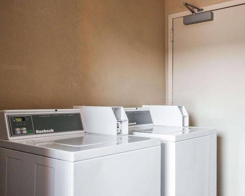 Econo Lodge Inn & Suites Dyersburg