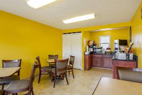 Econo Lodge Woodstock
