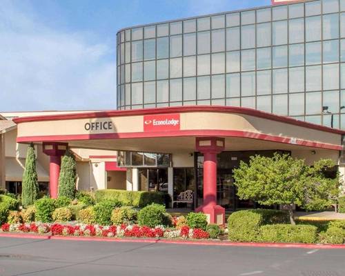 Econo Lodge Broken Arrow -Tulsa