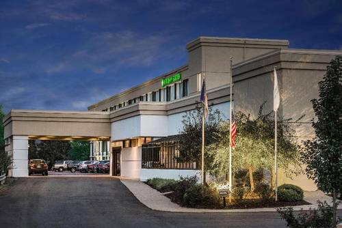 Wyndham Garden Pittsburgh Airport