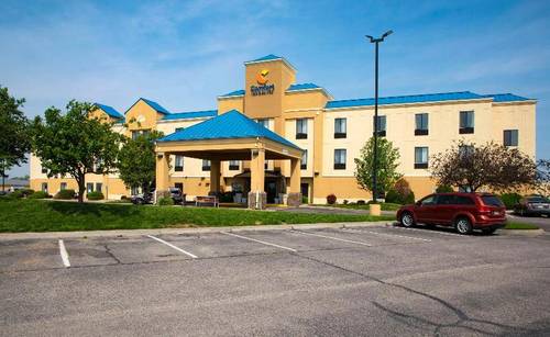 Comfort Inn & Suites Hutchinson Area