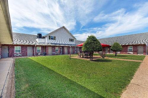 Days Inn by Wyndham Savannah