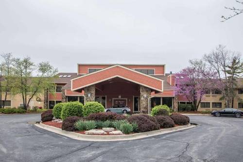Howard Johnson by Wyndham Merrillville