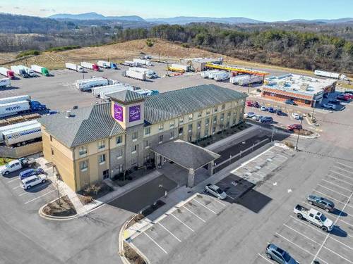 Sleep Inn & Suites Frostburg Area