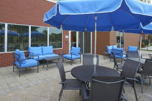 Fairfield Inn & Suites Detroit Troy