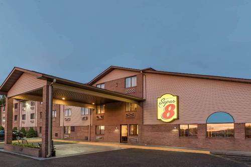 Super 8 by Wyndham Portsmouth