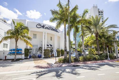 Oceanside Hotel + Suites
