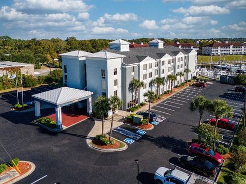 Holiday Inn Express and Suites N. Myrtle Beach Lit