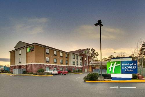 Holiday Inn Express and Suites Laurel