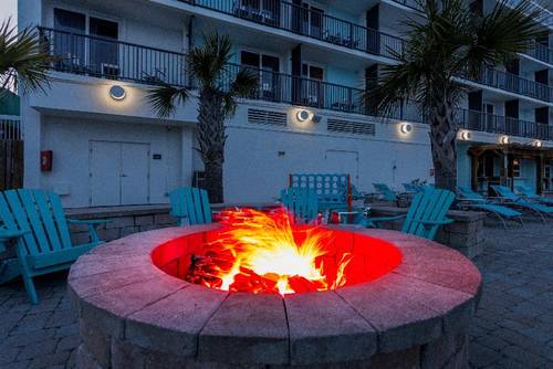 Holiday Inn Oceanfront at Surfside Beach