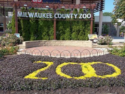 Holiday Inn Pewaukee Milwaukee West