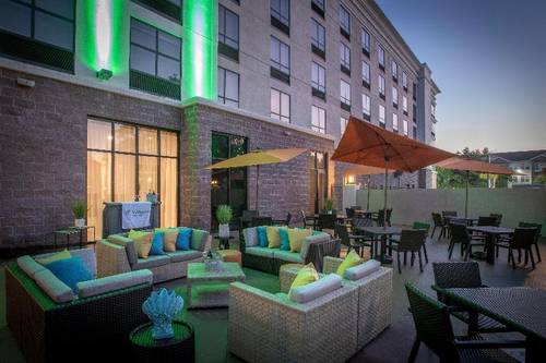 Holiday Inn Pensacola University Area