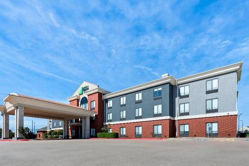 Holiday Inn Express and Suites Perry