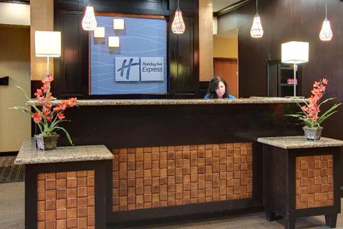 Holiday Inn Express and Suites Paris
