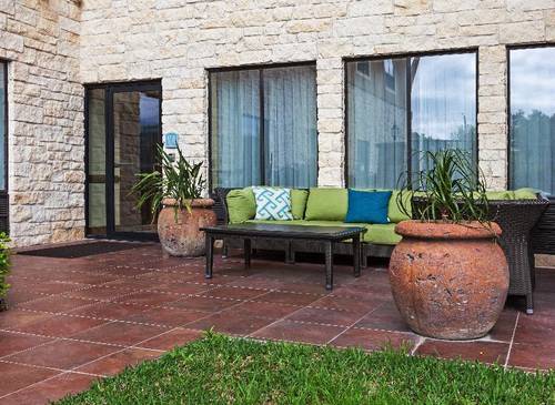 Holiday Inn Express and Suites Victoria
